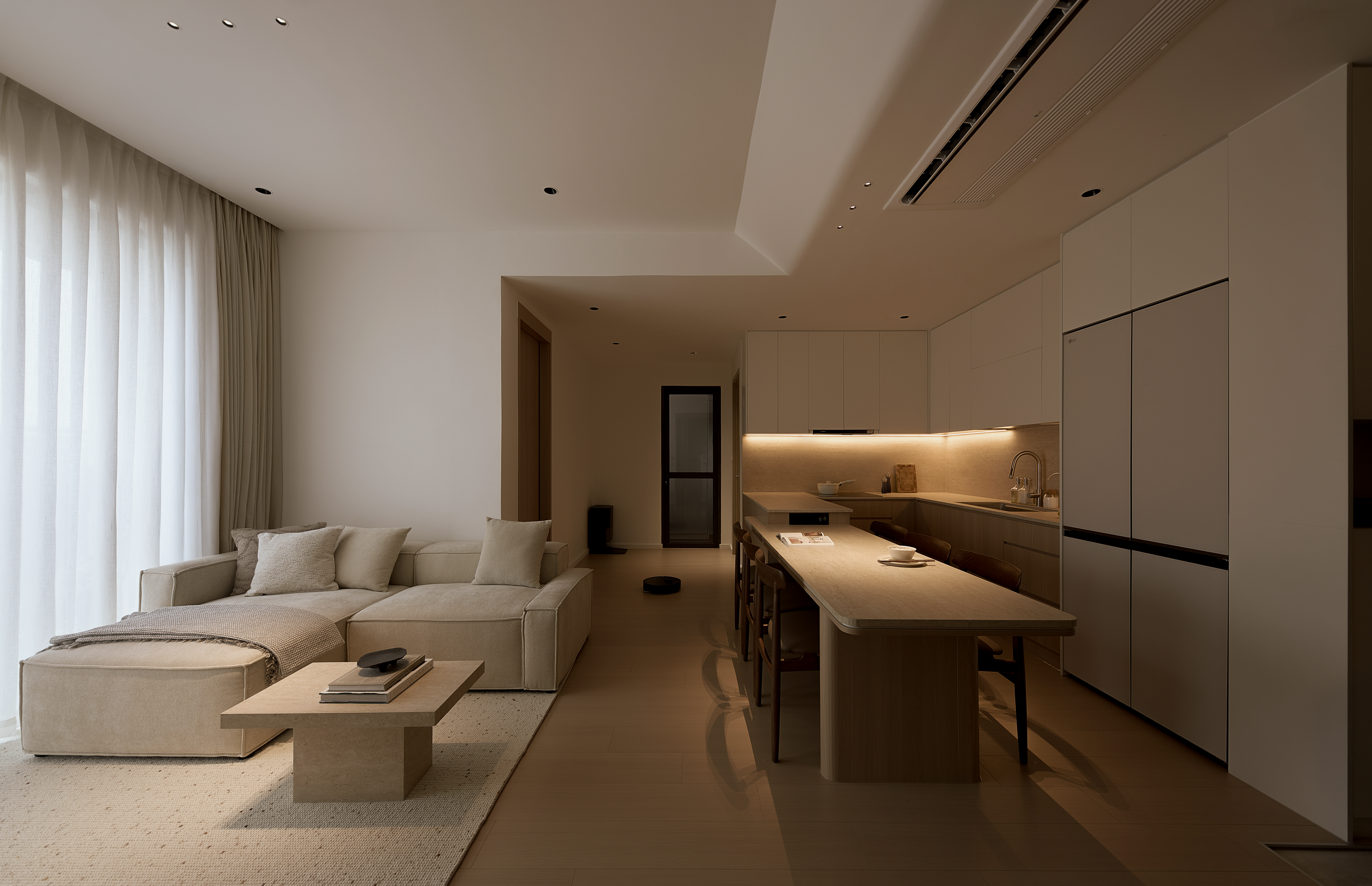 T HOUSE
