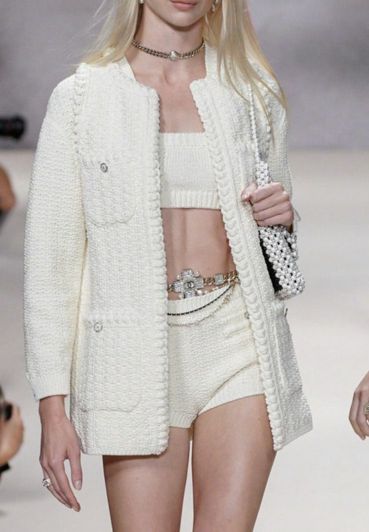 Chọn áo quần phù hợp với ca tính của bạn