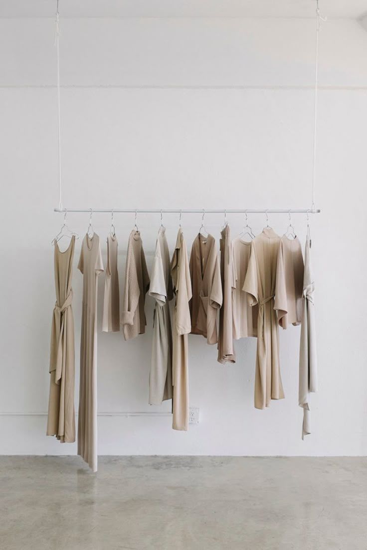 Minh họa áo quần phong cách minimalism